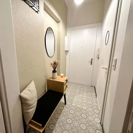 Gemuetliche 2-zimmer Im Zentrum