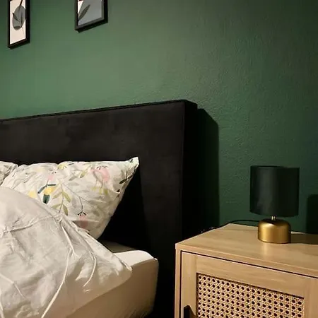 Gemuetliche 2-zimmer Im Zentrum * Neumuenster